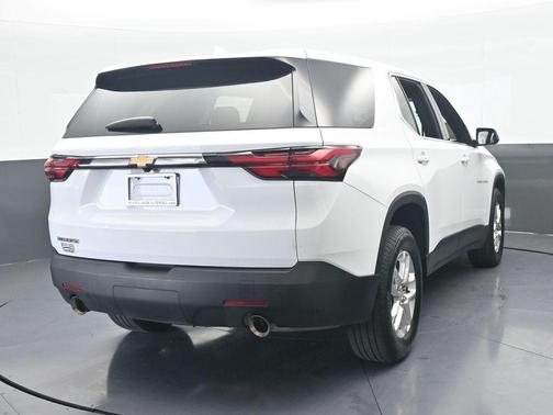 Summit White 2023 Chevrolet Traverse LS