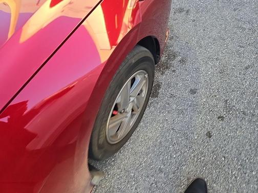 2024 Hyundai ELANTRA SE