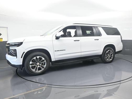 2025 Chevrolet Suburban LT