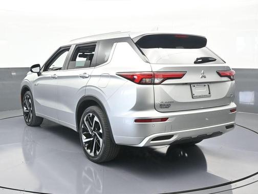 2023 Mitsubishi Outlander PHEV SEL