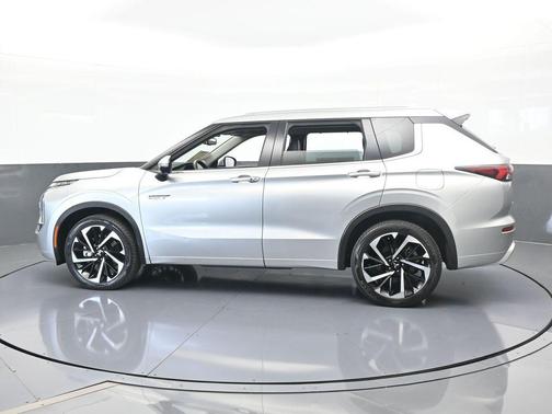 2023 Mitsubishi Outlander PHEV SEL