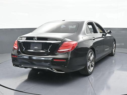 2018 Mercedes-Benz E-Class E 300