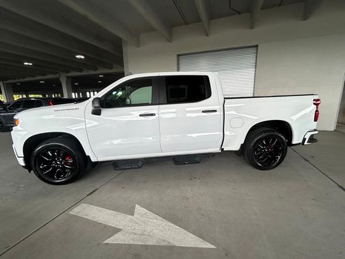 Summit White 2022 Chevrolet Silverado 1500 Limited Custom