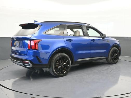 2022 Kia Sorento SX