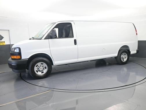 Summit White 2026 Chevrolet Express 2500 Work Van