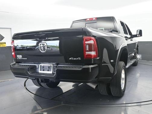 Diamond Black 2023 RAM 3500 Longhorn