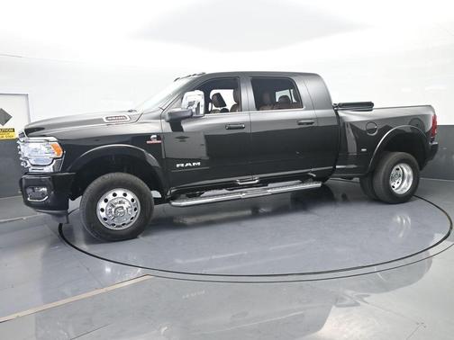 Diamond Black 2023 RAM 3500 Longhorn