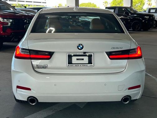 White Metallic 2026 BMW 330 330i