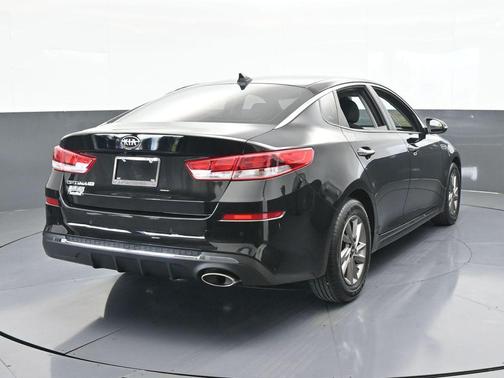 2020 Kia Optima LX