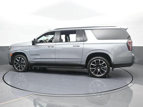 2024 Chevrolet Suburban RST
