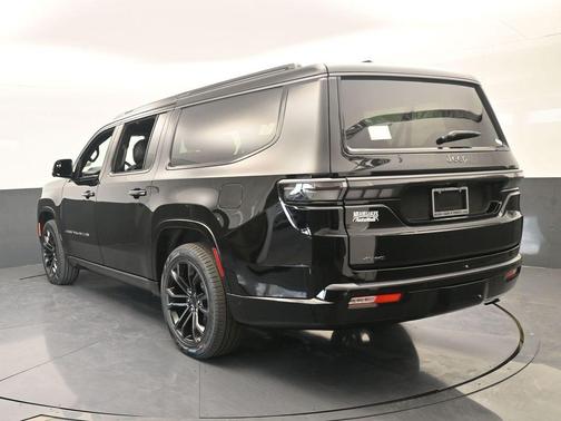 Gloss Black 2026 Jeep Grand Wagoneer L Summit