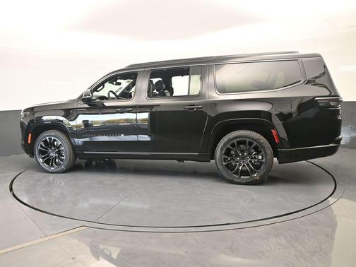 Gloss Black 2026 Jeep Grand Wagoneer L Summit