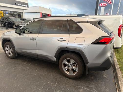 Silver Sky Metallic 2024 Toyota RAV4 Hybrid LE