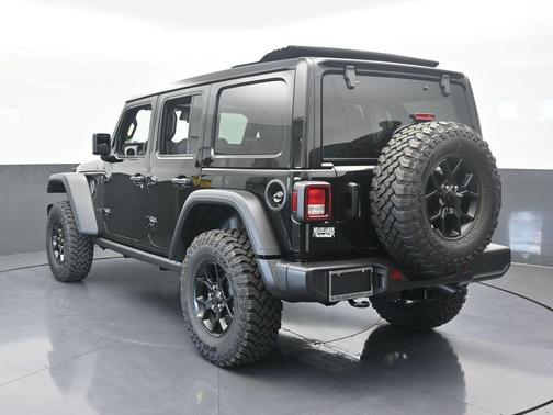 Black Clearcoat 2025 Jeep Wrangler Sport