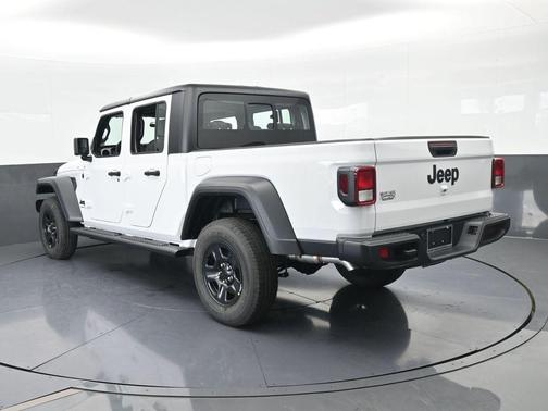 2026 Jeep Gladiator Sport