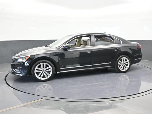 2018 Volkswagen Passat 2.0T SEL Premium
