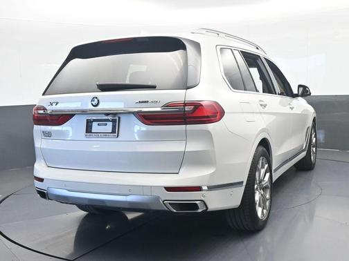 Mineral White Metallic 2020 BMW X7 xDrive40i