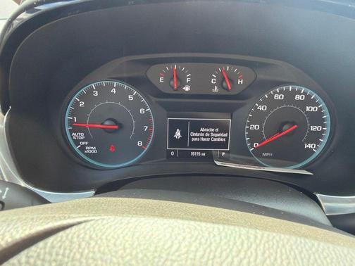 Summit White 2022 Chevrolet Traverse LS