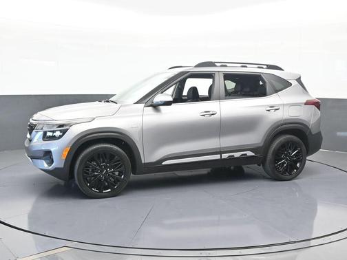 2022 Kia Seltos Nightfall