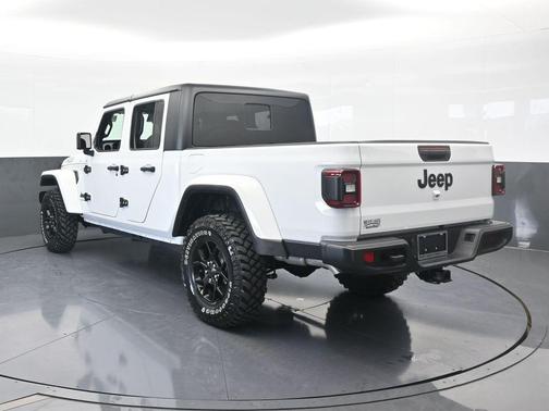 2024 Jeep Gladiator Sport