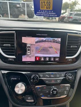 2024 Chrysler Pacifica Pinnacle