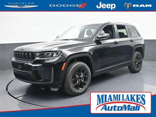 2026 Jeep Grand Cherokee Laredo