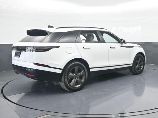 2025 Land Rover Range Rover Velar P250 Dynamic SE