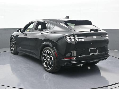 2022 Ford Mustang Mach-E GT