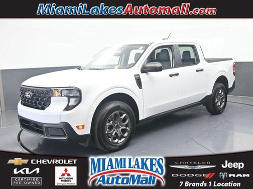 Oxford White 2025 Ford Maverick XLT