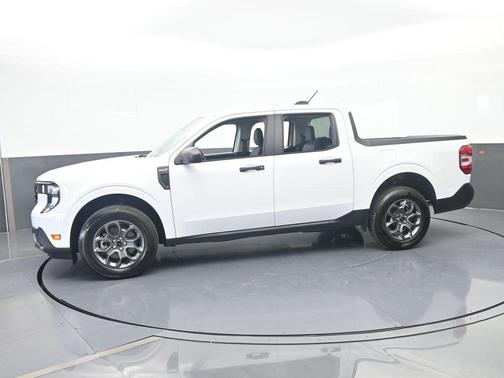 Oxford White 2025 Ford Maverick XLT