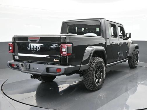 Black Clearcoat 2024 Jeep Gladiator Sport