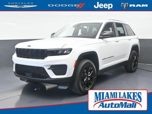 2025 Jeep Grand Cherokee Laredo