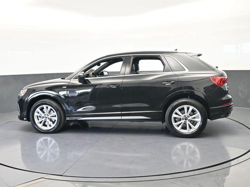 2025 Audi Q3 45 S line Premium
