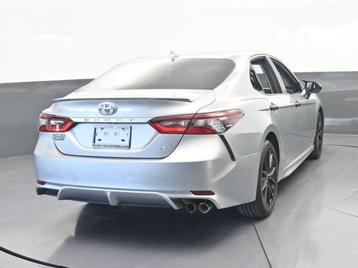 Celestial Silver Metallic 2023 Toyota Camry SE