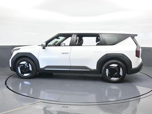 2024 Kia EV9 Light Short Range