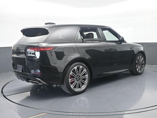 Obsidian Black SV Bespoke Ultra Metallic Gloss 2025 Land Rover Range Rover Sport Dynamic SE