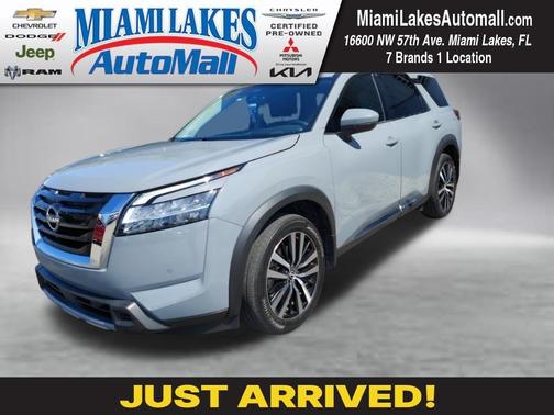 Boulder Gray Pe 2024 Nissan Pathfinder Platinum