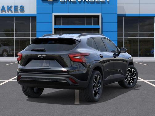 Mosaic Black Metallic 2026 Chevrolet Trax 2RS
