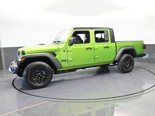 2026 Jeep Gladiator Sport