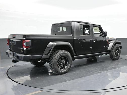2024 Jeep Gladiator Sport