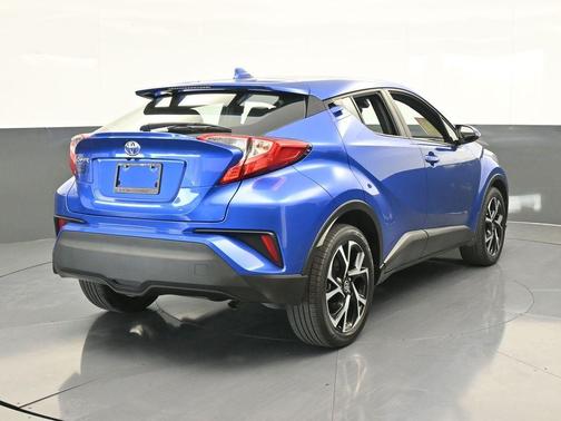 2021 Toyota C-HR XLE