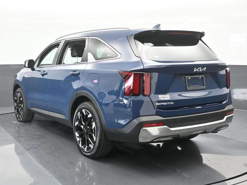 2024 Kia Sorento EX