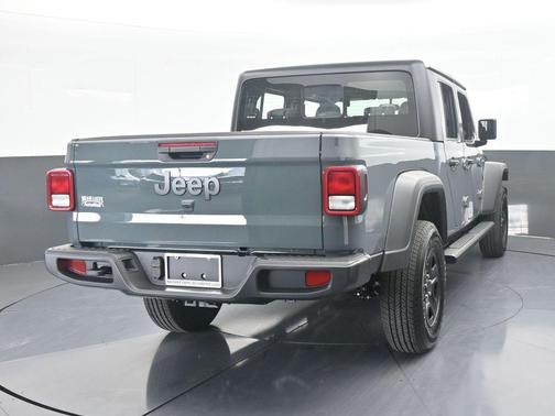 Anvil Clearcoat 2026 Jeep Gladiator Sport