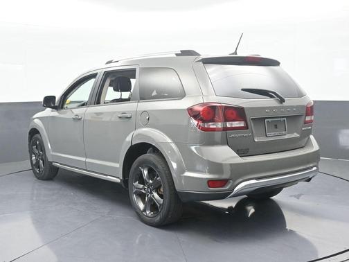 2020 Dodge Journey Crossroad