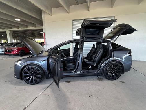 Midnight Silver Metallic 2022 Tesla Model X Base