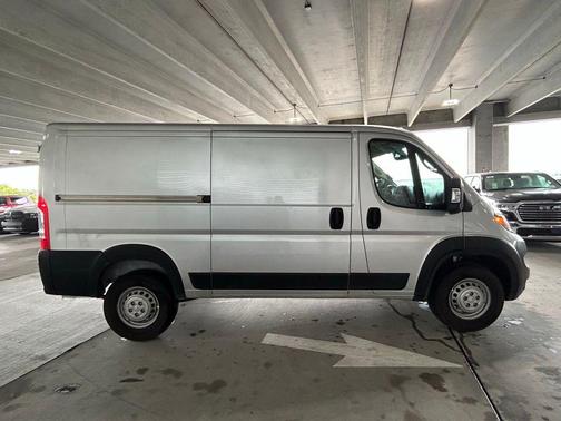 2025 RAM ProMaster 2500 Base