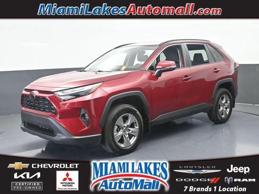 Pearl 2025 Toyota RAV4 XLE