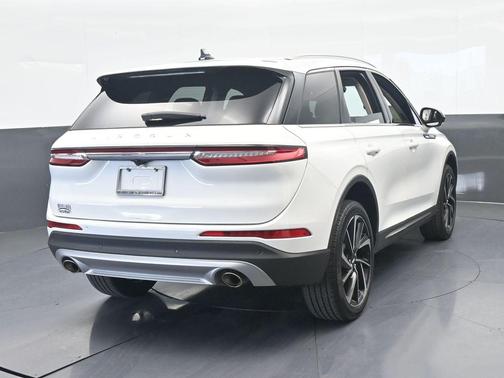 White Metallic 2023 Lincoln Corsair Reserve