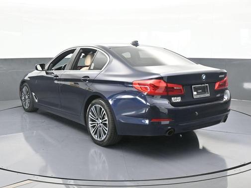 2019 BMW 530 i