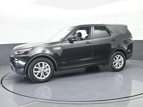 Narvik Black 2020 Land Rover Discovery SE